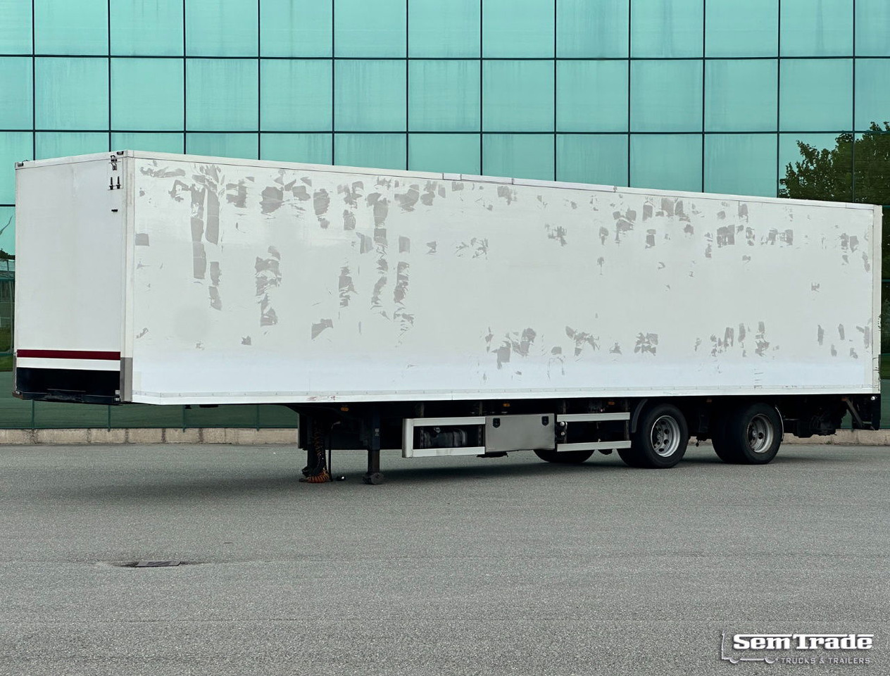 Lamboo T03 Isolated BOX + Heater Steering Axle Lift Axle Tail Lift NL-Trailer - Semi-reboque furgão: foto 1 Lamboo T03 Isolated BOX + Heater Steering Axle Lift Axle Tail Lift NL-Trailer - Semi-reboque furgão: foto 1