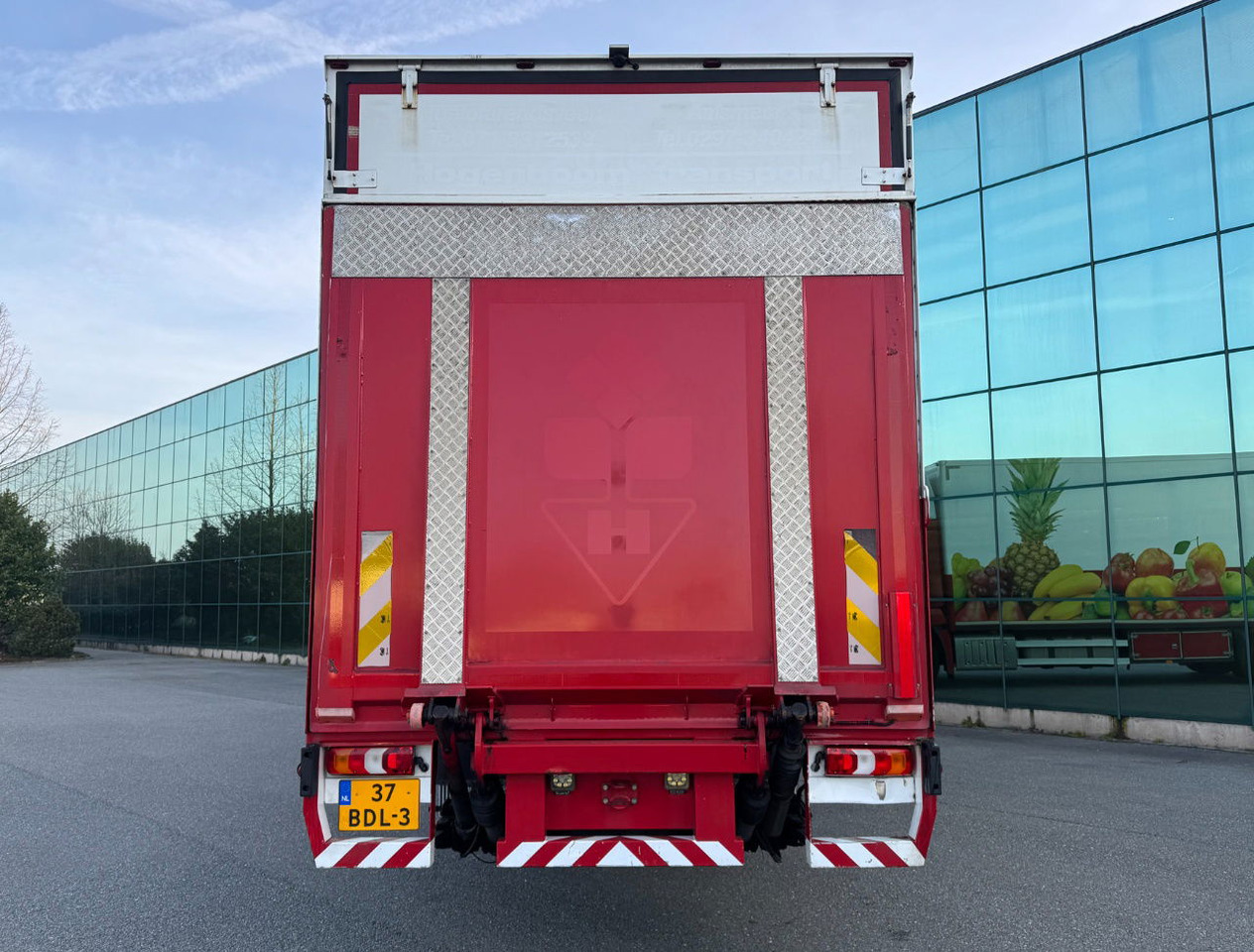 Mercedes-Benz Antos 1827 Euro 6 VOL Geisoleerde 15 Karren BAK 277 CM Hoog Kachel - Camião furgão: foto 4 Mercedes-Benz Antos 1827 Euro 6 VOL Geisoleerde 15 Karren BAK 277 CM Hoog Kachel - Camião furgão: foto 4