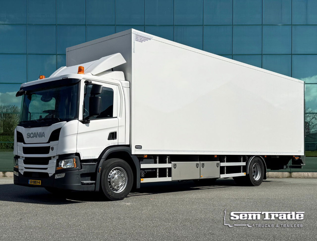 Scania P320 Heiwo 16 Karrenbak 275 CM Hoog Kachel 2.500 KG Klep Super Staat - Camião furgão: foto 1 Scania P320 Heiwo 16 Karrenbak 275 CM Hoog Kachel 2.500 KG Klep Super Staat - Camião furgão: foto 1