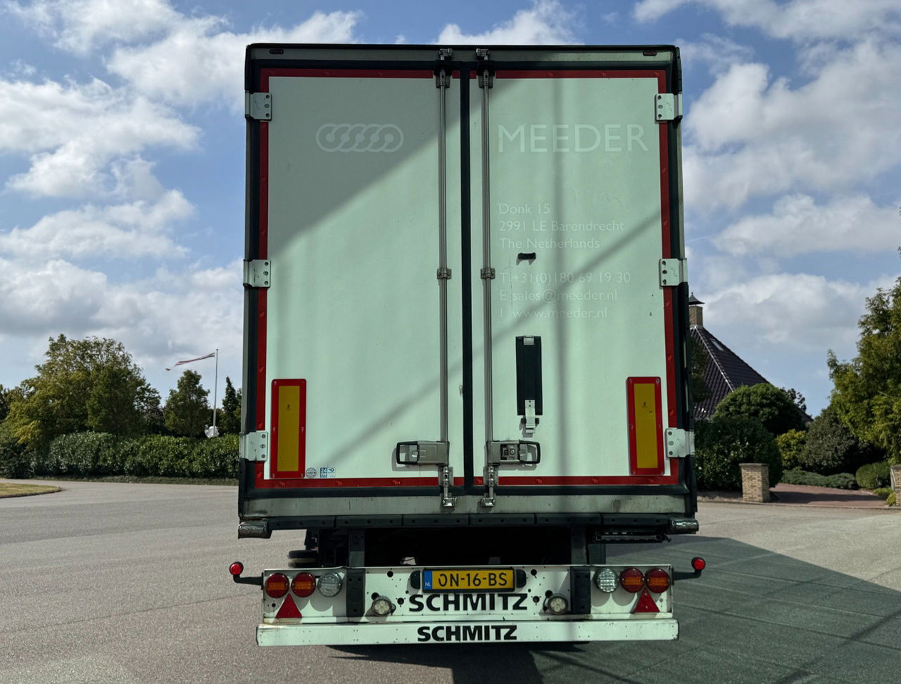 Schmitz Cargobull 3-AS Stuuras Carrier Vector 1550 Gegalvaniseerd Chassis Nieuwe APK Zeer Goede Banden TOP Staat NL Trailer - Semi-reboque frigorífico: foto 4 Schmitz Cargobull 3-AS Stuuras Carrier Vector 1550 Gegalvaniseerd Chassis Nieuwe APK Zeer Goede Banden TOP Staat NL Trailer - Semi-reboque frigorífico: foto 4