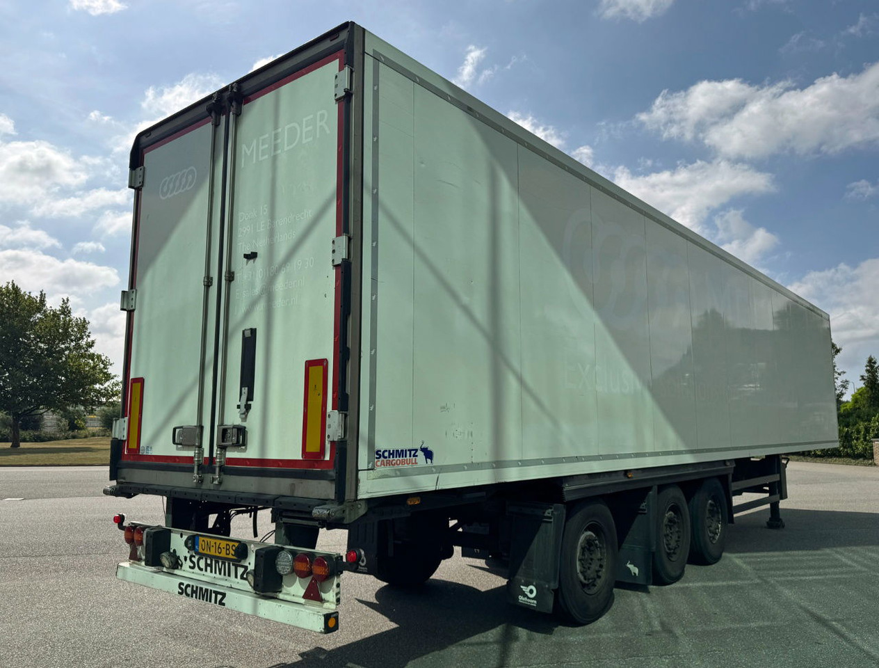 Schmitz Cargobull 3-AS Stuuras Carrier Vector 1550 Gegalvaniseerd Chassis Zeer Goede Banden TOP Staat NL Trailer - Semi-reboque frigorífico: foto 5 Schmitz Cargobull 3-AS Stuuras Carrier Vector 1550 Gegalvaniseerd Chassis Zeer Goede Banden TOP Staat NL Trailer - Semi-reboque frigorífico: foto 5