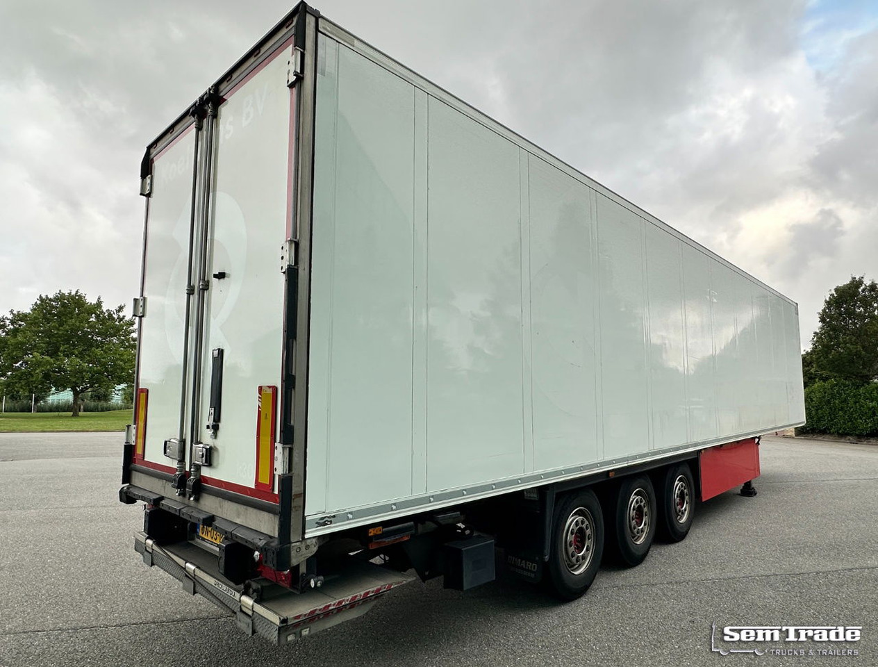 Schmitz Cargobull SCBS3B Schmitz Cooling Lift Axle Dhollandia Tail Lift NL-Trailer - Semi-reboque frigorífico: foto 4 Schmitz Cargobull SCBS3B Schmitz Cooling Lift Axle Dhollandia Tail Lift NL-Trailer - Semi-reboque frigorífico: foto 4