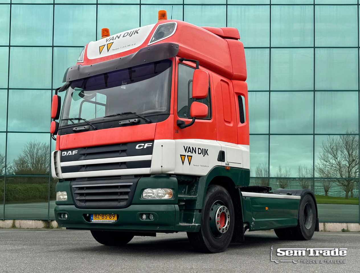 DAF CF 85.460 Only 229.800 KM Retarder - Intarder 2x Tanks Tires 90 NL Truck - Tractor: foto 1 DAF CF 85.460 Only 229.800 KM Retarder - Intarder 2x Tanks Tires 90 NL Truck - Tractor: foto 1