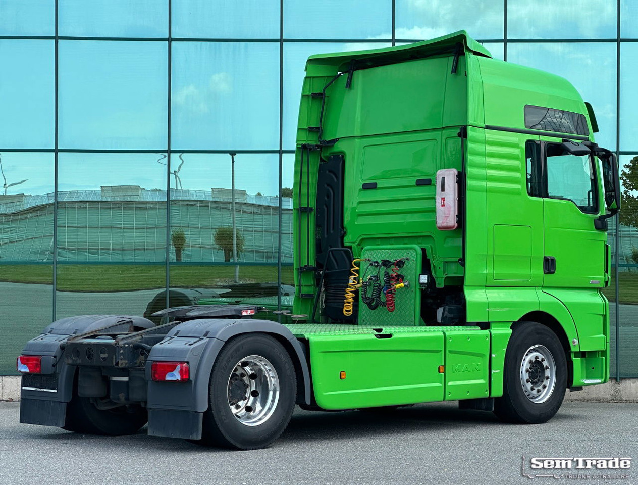 MAN TGX 18.460 Euro 6 Only 697.000 KM 2X Tanks TOP Condition BE-Truck - Tractor: foto 4 MAN TGX 18.460 Euro 6 Only 697.000 KM 2X Tanks TOP Condition BE-Truck - Tractor: foto 4