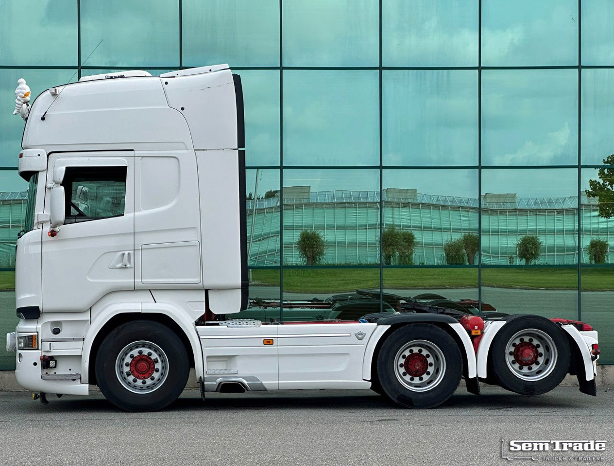 Scania R580 V8 Euro 6 Retarder Full Options Special Interior Super Condition - Tractor: foto 2 Scania R580 V8 Euro 6 Retarder Full Options Special Interior Super Condition - Tractor: foto 2