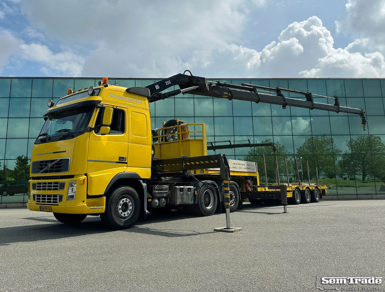 Volvo FH 12.460 Manual Gear 6X2 Euro 3 Only 493.000 KM Hiab 350 - 5 With Nootebo - Tractor: foto 1 Volvo FH 12.460 Manual Gear 6X2 Euro 3 Only 493.000 KM Hiab 350 - 5 With Nootebo - Tractor: foto 1
