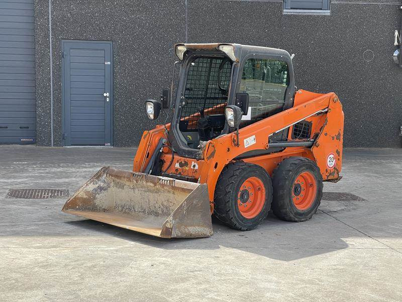 Bobcat S 450 - Pá carregadora de rodas: foto 1 Bobcat S 450 - Pá carregadora de rodas: foto 1