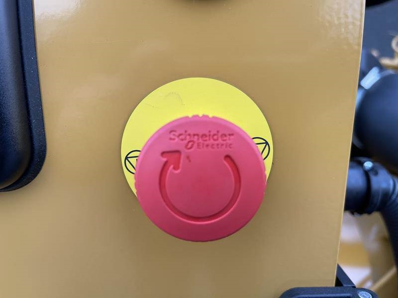 Cat DE 110 E 3 (24 units available) - Gerador elétrico: foto 4 Cat DE 110 E 3 (24 units available) - Gerador elétrico: foto 4