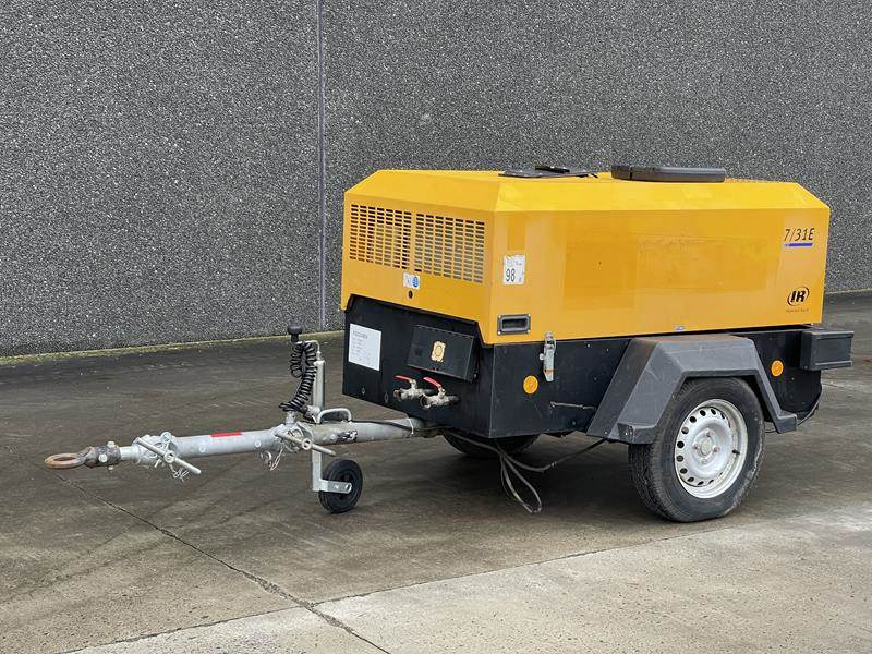 Doosan 7 / 31 E - Compressor de ar: foto 1 Doosan 7 / 31 E - Compressor de ar: foto 1