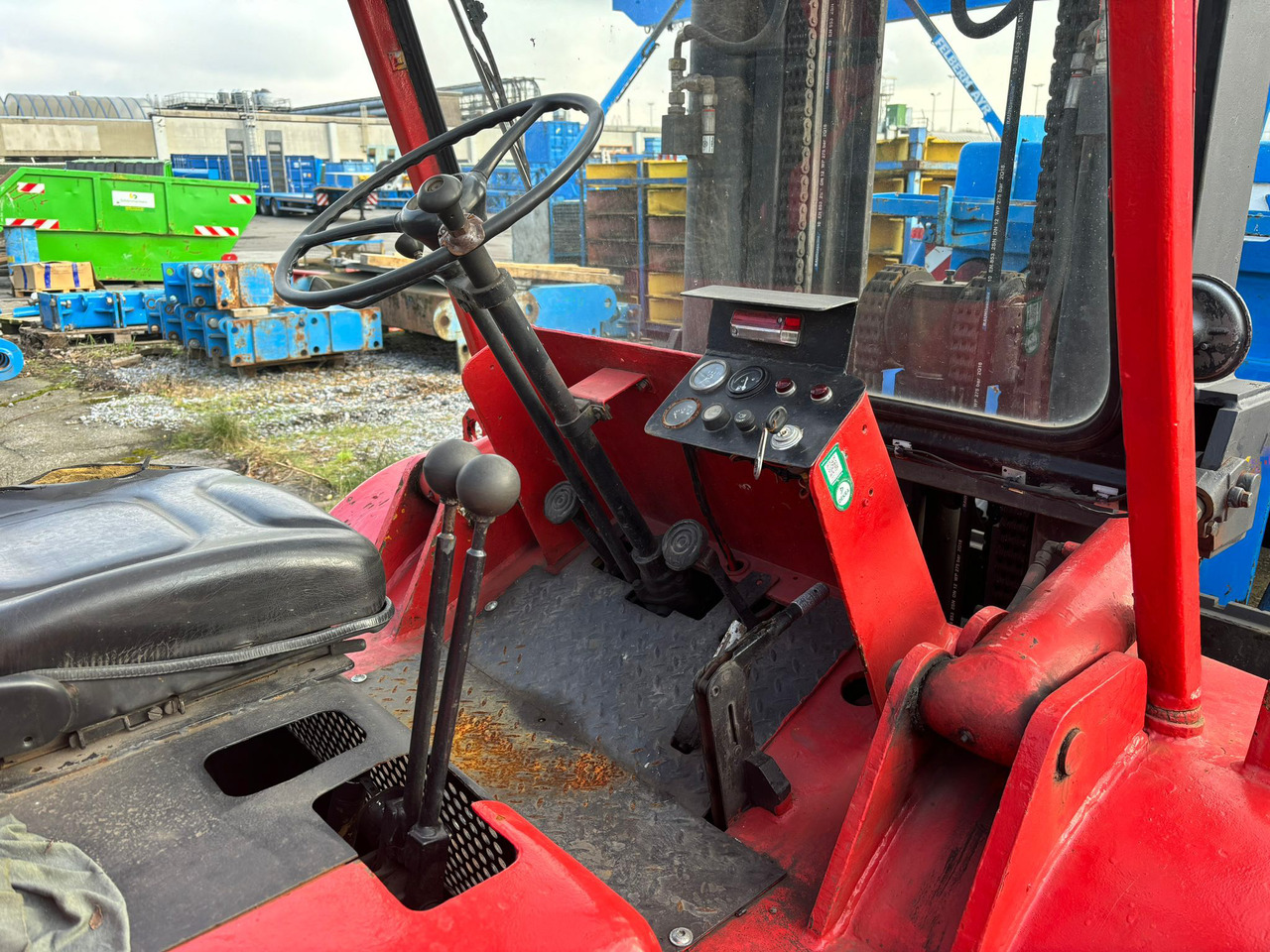 HYSTER H130F - Empilhador: foto 3 HYSTER H130F - Empilhador: foto 3