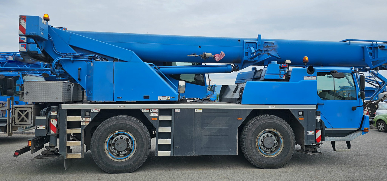 LIEBHERR LTM 1040-2.1 - Grua móvel: foto 2 LIEBHERR LTM 1040-2.1 - Grua móvel: foto 2