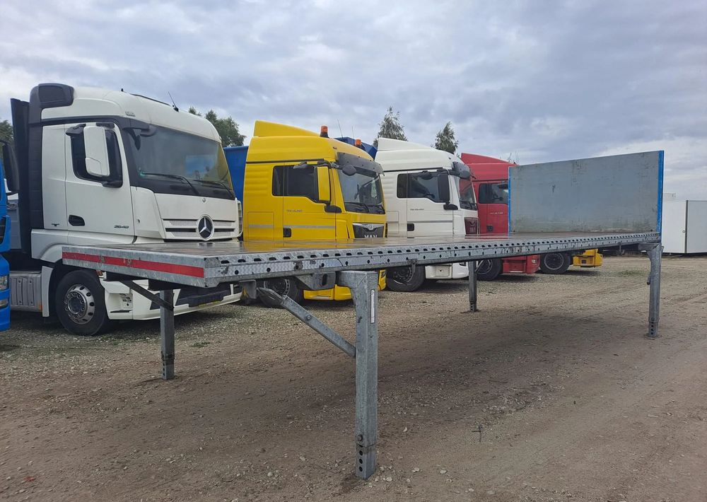 Krone Platforma 7,45 Ackermann - Carroçaria de caixa aberta: foto 1 Krone Platforma 7,45 Ackermann - Carroçaria de caixa aberta: foto 1