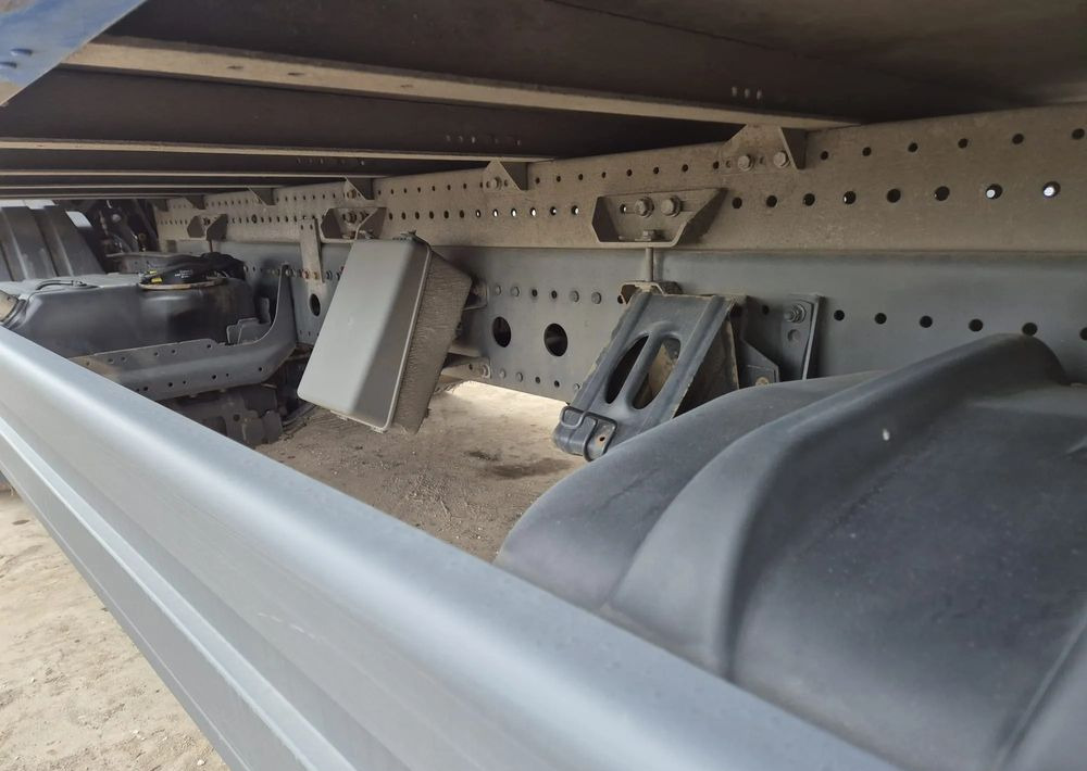 Camião furgão Mercedes-Benz Atego 1330 Euro 6: foto 14 Camião furgão Mercedes-Benz Atego 1330 Euro 6: foto 14