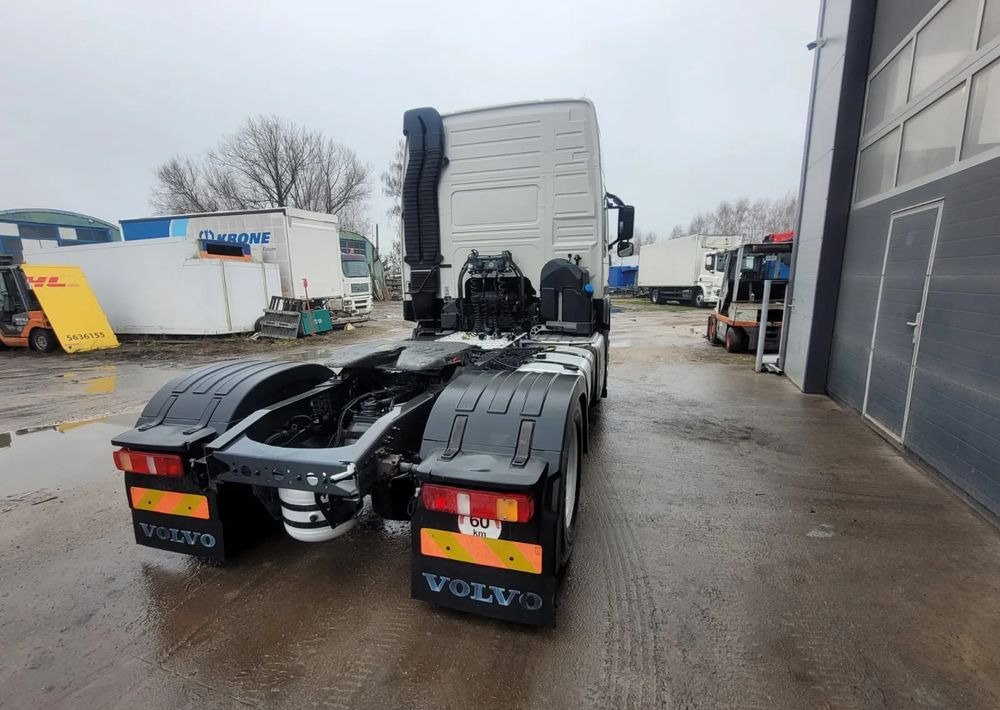 Volvo Volvo FM 450 ADR E6 ciągnik siodłowy - Tractor: foto 3 Volvo Volvo FM 450 ADR E6 ciągnik siodłowy - Tractor: foto 3