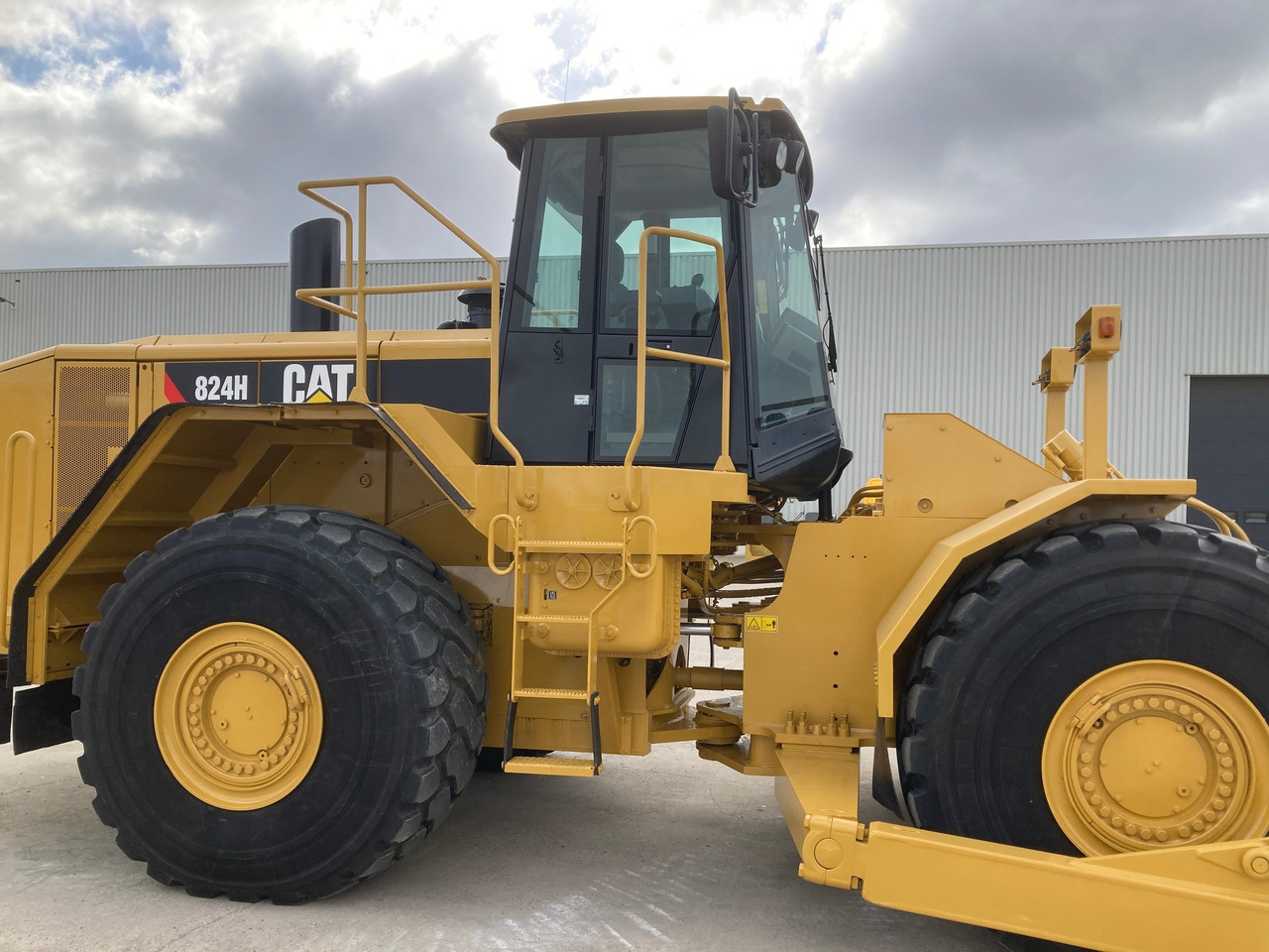 CATERPILLAR 824H - Buldôzer: foto 5 CATERPILLAR 824H - Buldôzer: foto 5
