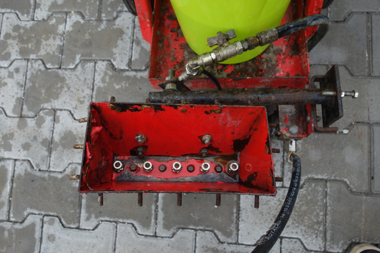 3M 3M Stamark Grundierungssprühgerät Straßenmarkierung - Máquina de asfalto: foto 5 3M 3M Stamark Grundierungssprühgerät Straßenmarkierung - Máquina de asfalto: foto 5