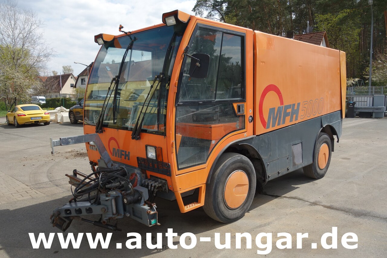 Aebi Schmidt MFH 5000 Kehrmaschine Ersatzteilträger - SpareParts EZ 2000 - Varredora urbana: foto 3 Aebi Schmidt MFH 5000 Kehrmaschine Ersatzteilträger - SpareParts EZ 2000 - Varredora urbana: foto 3