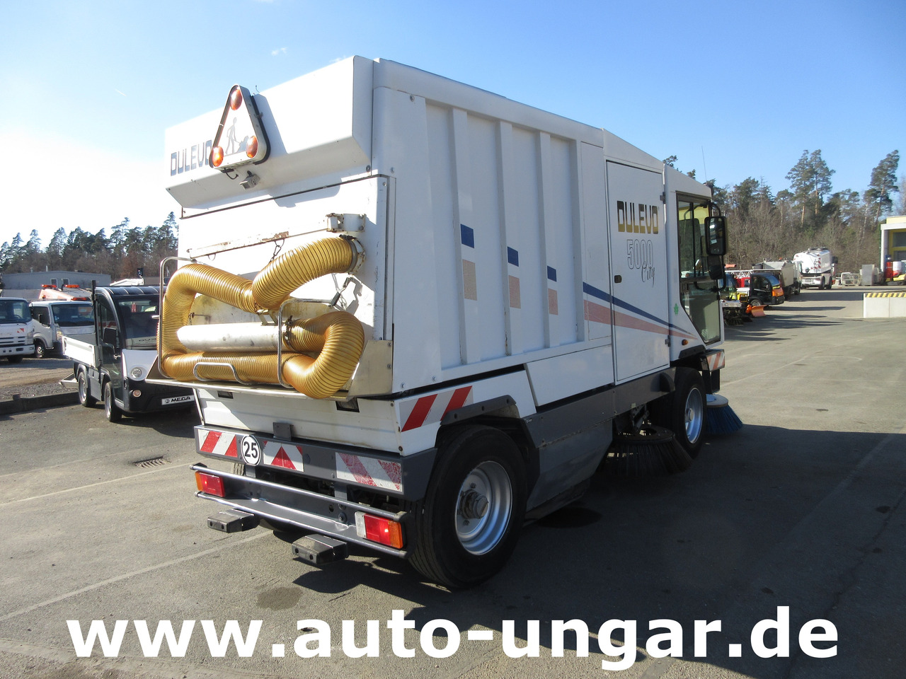 DULEVO 5000 City Hochentleerung Handsaugschlauch  Frontbesen 4x4x4 - Varredora urbana: foto 5 DULEVO 5000 City Hochentleerung Handsaugschlauch  Frontbesen 4x4x4 - Varredora urbana: foto 5