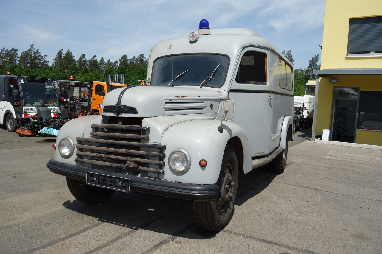 FORD Ford FK 3500 V8 mit H-Kennzeichen Oldtimer - Ambulância: foto 1 FORD Ford FK 3500 V8 mit H-Kennzeichen Oldtimer - Ambulância: foto 1