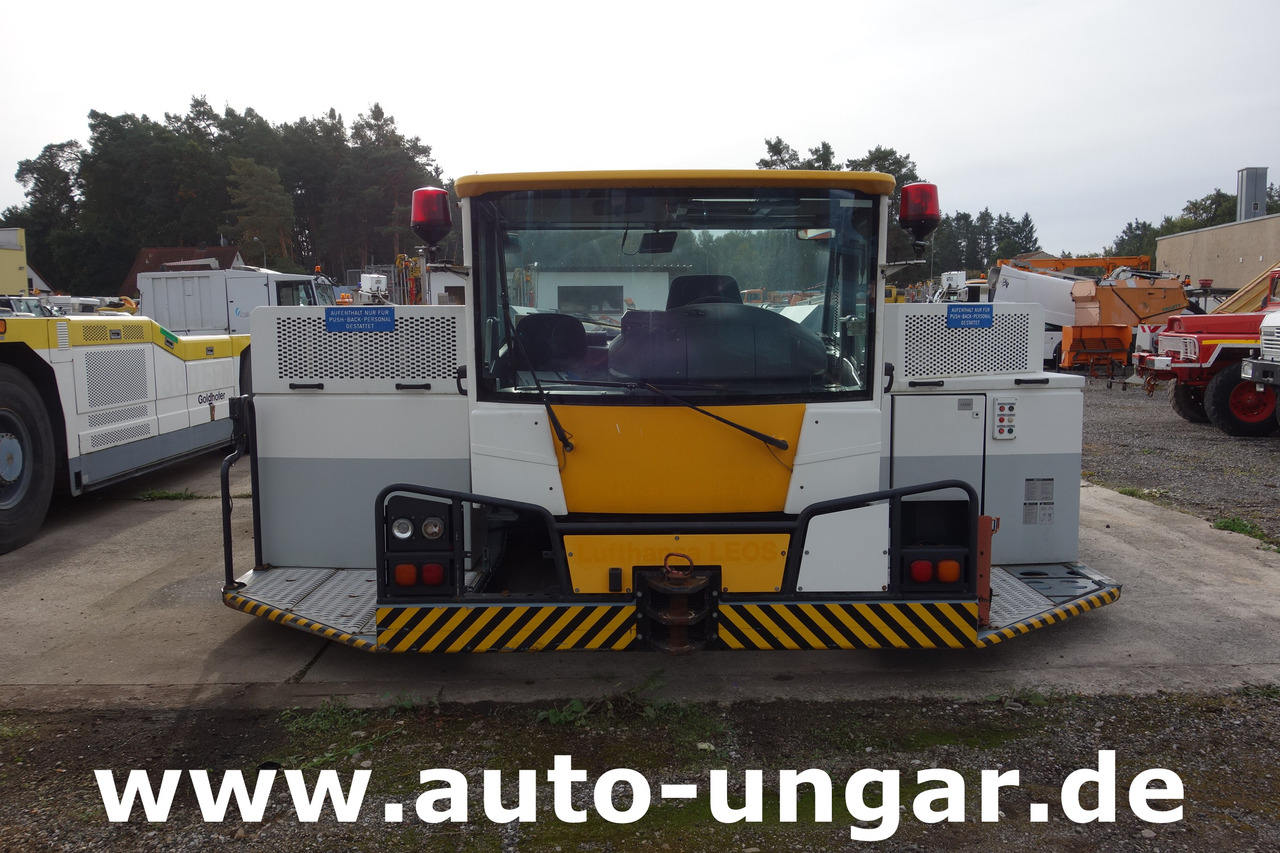 Goldhofer AST-1X 1360 Allradlenkung 6x6 towbarless Pushback Airbus A380 Deutz TCD 2015 V08 - 1.360PS - Trator de push-back: foto 2 Goldhofer AST-1X 1360 Allradlenkung 6x6 towbarless Pushback Airbus A380 Deutz TCD 2015 V08 - 1.360PS - Trator de push-back: foto 2