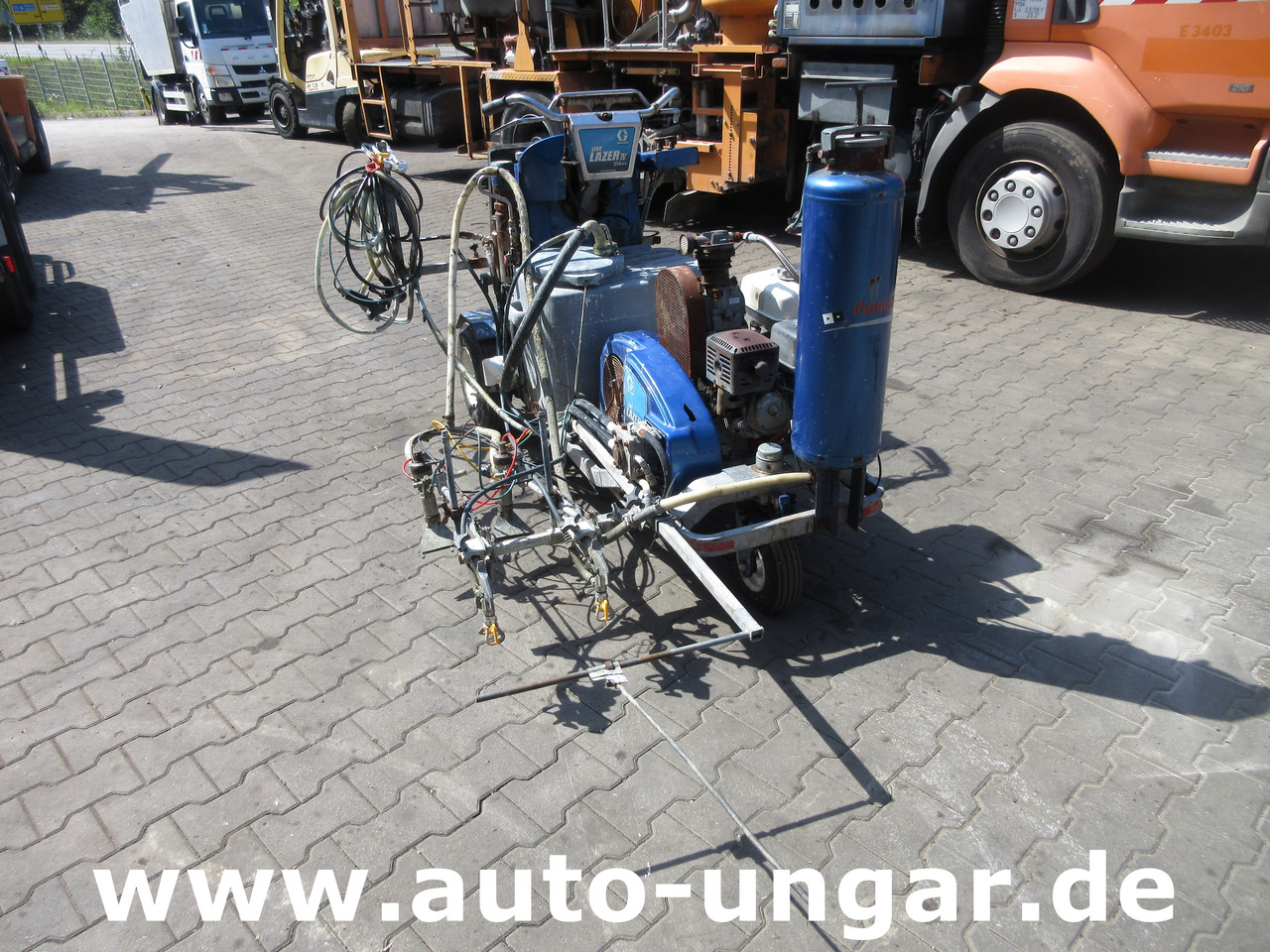 Graco LineLazer IV 250 SPS selbstfahrend Airless Perlen Roadmarking Straßenmarkierung - Máquina de asfalto: foto 2 Graco LineLazer IV 250 SPS selbstfahrend Airless Perlen Roadmarking Straßenmarkierung - Máquina de asfalto: foto 2