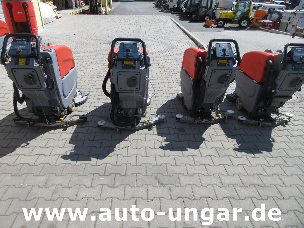 Hako B45 Scheuersaugmaschine B45CL eigener Antrieb Scrubber - Lavadora aspiradora de pavimentos: foto 2 Hako B45 Scheuersaugmaschine B45CL eigener Antrieb Scrubber - Lavadora aspiradora de pavimentos: foto 2