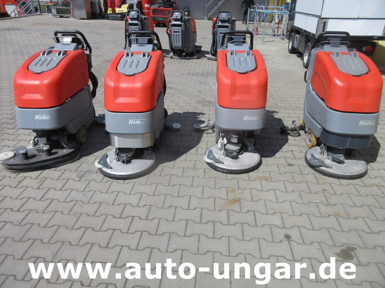 Hako B45 Scheuersaugmaschine B45CL eigener Antrieb Scrubber - Lavadora aspiradora de pavimentos: foto 1 Hako B45 Scheuersaugmaschine B45CL eigener Antrieb Scrubber - Lavadora aspiradora de pavimentos: foto 1