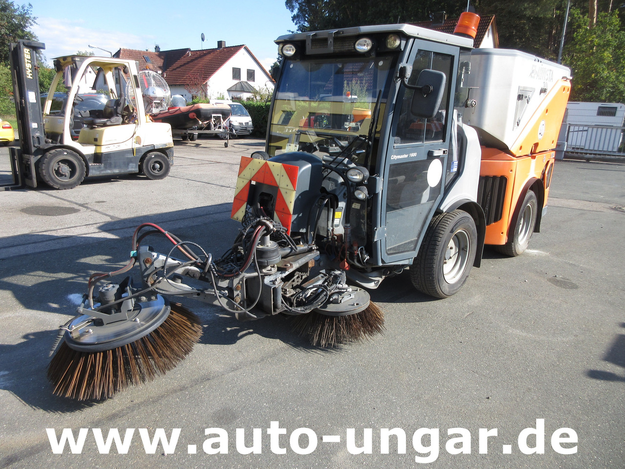 Hako CM 1600 Kehrmaschine 4x4 Baujahr 2018 3 Besen MOTORSCHADEN - Varredora urbana: foto 3 Hako CM 1600 Kehrmaschine 4x4 Baujahr 2018 3 Besen MOTORSCHADEN - Varredora urbana: foto 3
