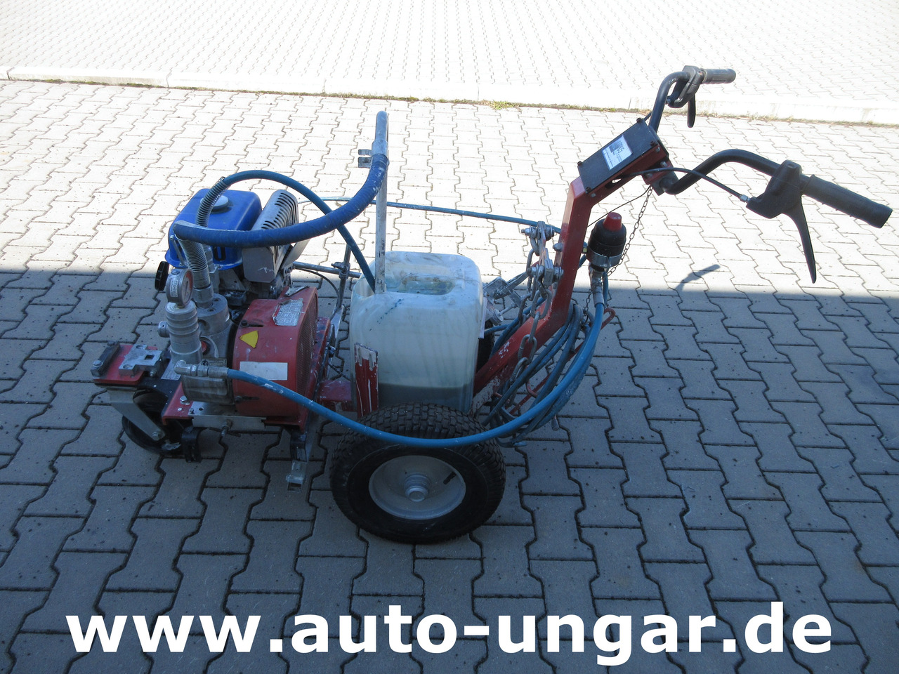Larius Miro Liner Plus Airless Roadmarking Markiermaschine Bj. 2017 Graco - Máquina de construção: foto 5 Larius Miro Liner Plus Airless Roadmarking Markiermaschine Bj. 2017 Graco - Máquina de construção: foto 5