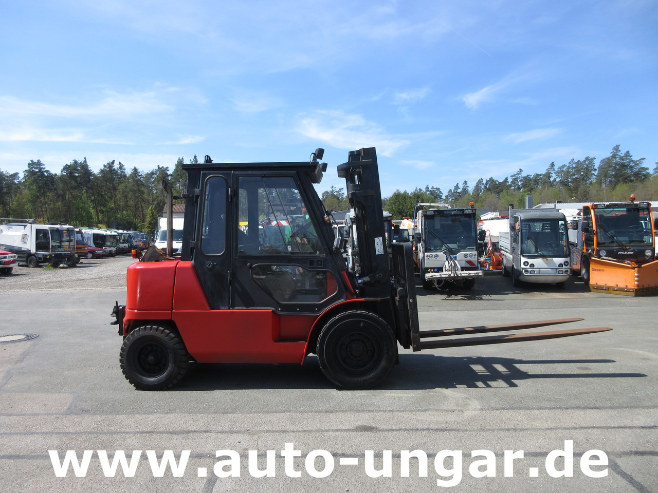 Nissan F04D 400 Diesel Gabelstapler 4.000kg Motorschaden Bj. 2002 - Empilhador a diesel: foto 2 Nissan F04D 400 Diesel Gabelstapler 4.000kg Motorschaden Bj. 2002 - Empilhador a diesel: foto 2