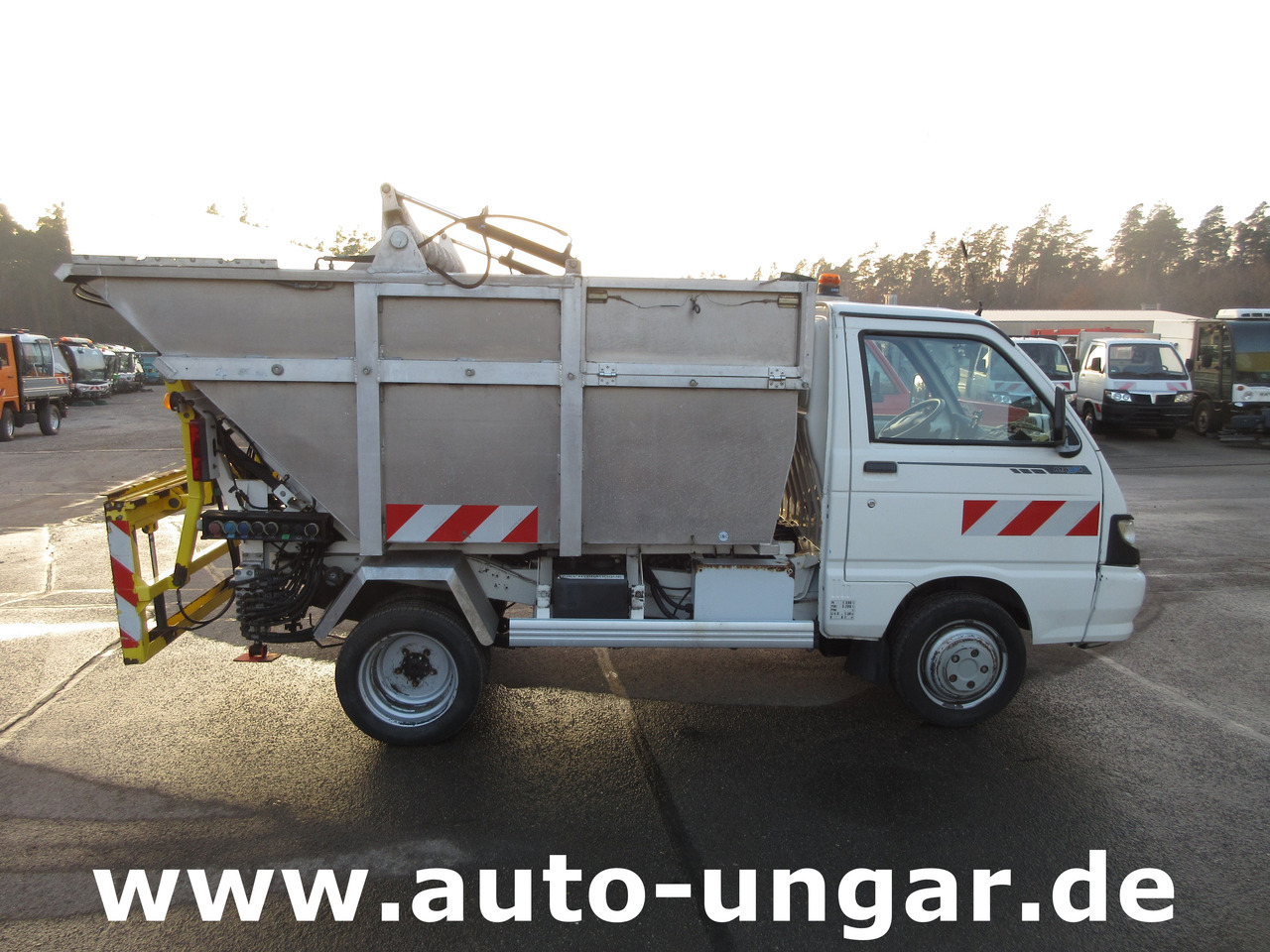 Piaggio Maxxi D120 Diesel Müllwagen Bj. 2012 BOM Garbage Truck °1067 - Caminhão de lixo: foto 3 Piaggio Maxxi D120 Diesel Müllwagen Bj. 2012 BOM Garbage Truck °1067 - Caminhão de lixo: foto 3