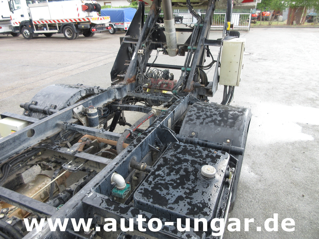 Caminhão de lixo para transporte de lixo RENAULT Maxity 3.500kg Faun Provence Benne Müllwagen 5m³ Alumulde mit Presse: foto 17 Caminhão de lixo para transporte de lixo RENAULT Maxity 3.500kg Faun Provence Benne Müllwagen 5m³ Alumulde mit Presse: foto 17