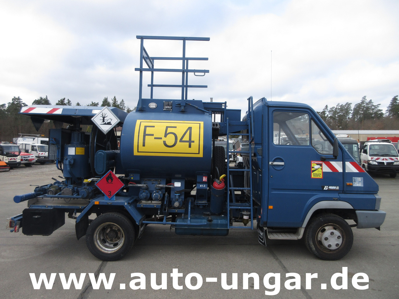 Camião cisterna para transporte de combustível Renault B110 Titan Aviation AVGas Refueller Jet Tanker 2000l Aviteilleur GSE: foto 30