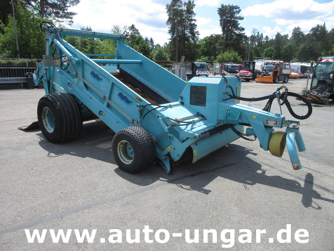 Kässbohrer BeachTech STR 2000 BeachCleaner Strandreiniger καθαριστής παραλίας - Veículo municipal/ Especial: foto 1 Kässbohrer BeachTech STR 2000 BeachCleaner Strandreiniger καθαριστής παραλίας - Veículo municipal/ Especial: foto 1