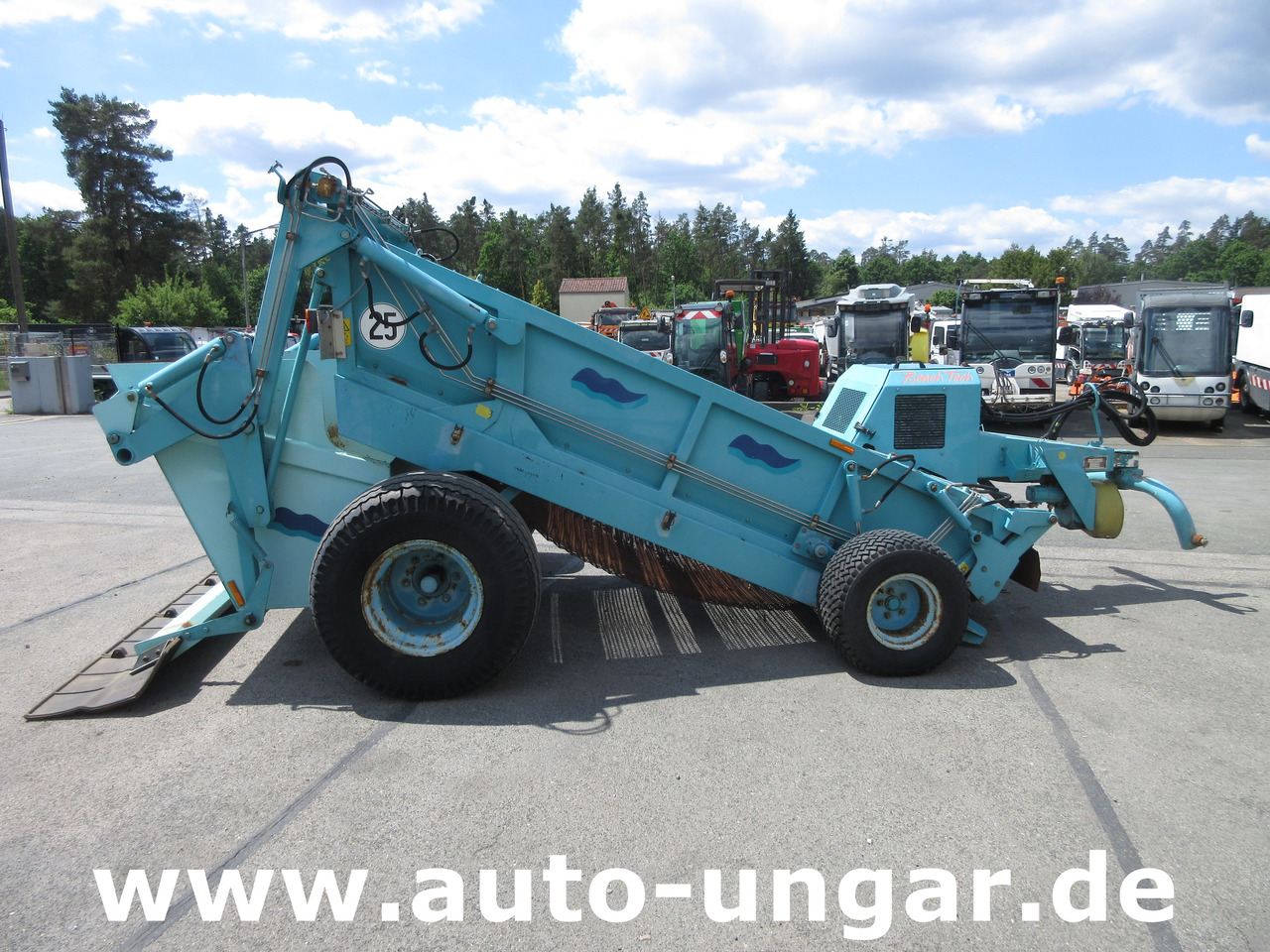 Kässbohrer BeachTech STR 2000 BeachCleaner Strandreiniger καθαριστής παραλίας - Veículo municipal/ Especial: foto 5 Kässbohrer BeachTech STR 2000 BeachCleaner Strandreiniger καθαριστής παραλίας - Veículo municipal/ Especial: foto 5