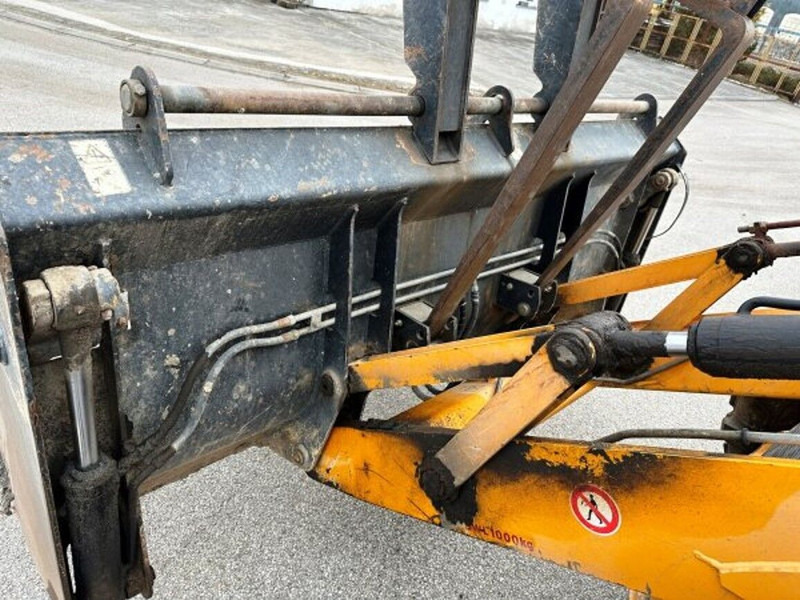 Locação financeira de JCB 4 CX JCB 4 CX: foto 15