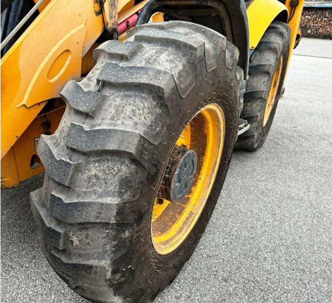 Locação financeira de JCB 4 CX JCB 4 CX: foto 9