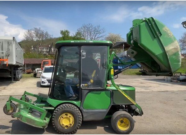 John Deere 1565 Serie II 4WD + MCS 600H - Cortador de grama: foto 2 John Deere 1565 Serie II 4WD + MCS 600H - Cortador de grama: foto 2