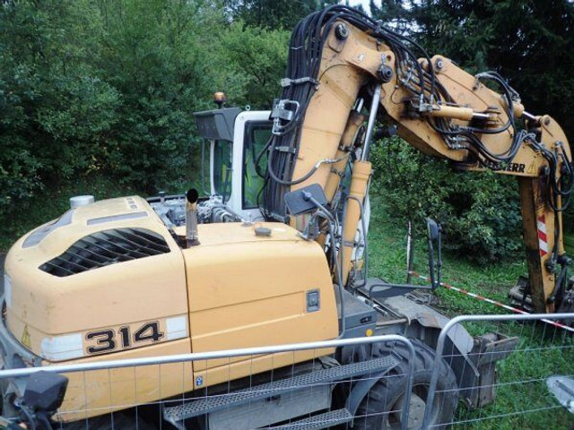 Liebherr A 314 - Escavadeira de rodas: foto 4 Liebherr A 314 - Escavadeira de rodas: foto 4