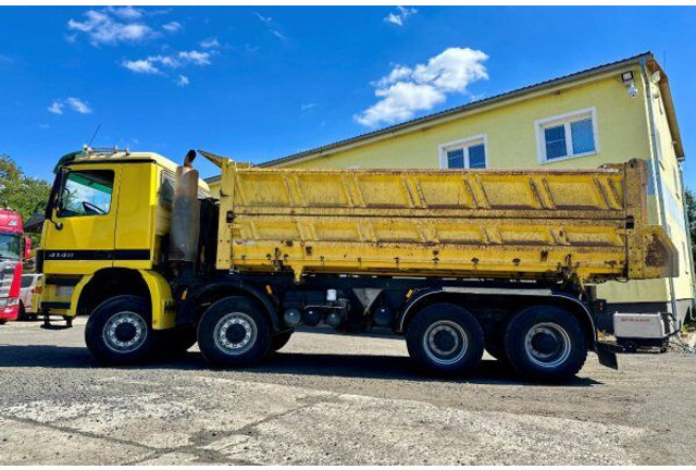 Mercedes-Benz 8x8 Actros 4148 K (952.33) 132t set komplet w zestaw! - Camião basculante: foto 4 Mercedes-Benz 8x8 Actros 4148 K (952.33) 132t set komplet w zestaw! - Camião basculante: foto 4