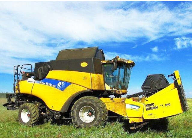 New Holland CR 980 (351) +BISO: VX 750 Crop Ranger +CX100 - Ceifeira debulhadora: foto 1 New Holland CR 980 (351) +BISO: VX 750 Crop Ranger +CX100 - Ceifeira debulhadora: foto 1