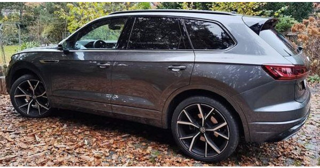 Volkswagen Touareg 3.0 TDi R-line 4-motion - SUV: foto 3 Volkswagen Touareg 3.0 TDi R-line 4-motion - SUV: foto 3
