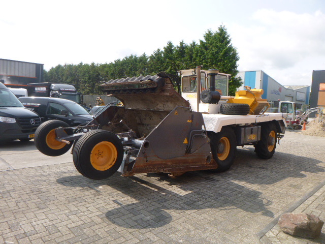 AMAG CONTRA-MIXER CM2-20 - Estabilizador de solos: foto 4 AMAG CONTRA-MIXER CM2-20 - Estabilizador de solos: foto 4