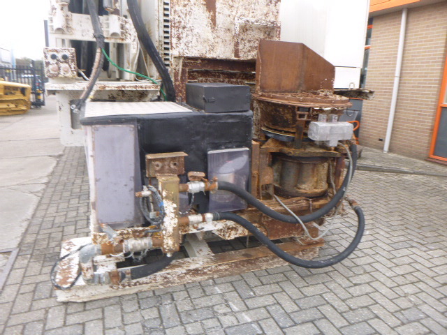 FUJI BUSSAN B-SFW1C-6S DRY / WET SHOTCRETE & GUNITE MACHINE - Tuneladora: foto 4 FUJI BUSSAN B-SFW1C-6S DRY / WET SHOTCRETE & GUNITE MACHINE - Tuneladora: foto 4