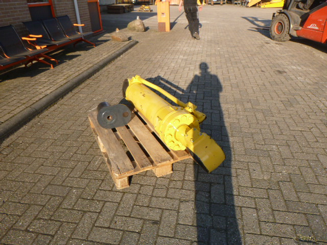 KOMATSU WA600 - Cilindro hidráulico para Pá carregadora de rodas: foto 2 KOMATSU WA600 - Cilindro hidráulico para Pá carregadora de rodas: foto 2