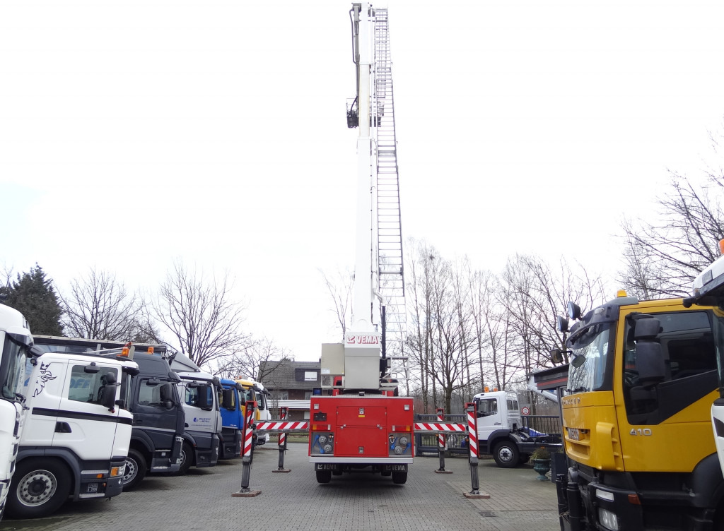 MAN FE 410 6X6 Feuerwehr Vema Lift 32 Meter - Caminhão com plataforma aérea: foto 2 MAN FE 410 6X6 Feuerwehr Vema Lift 32 Meter - Caminhão com plataforma aérea: foto 2