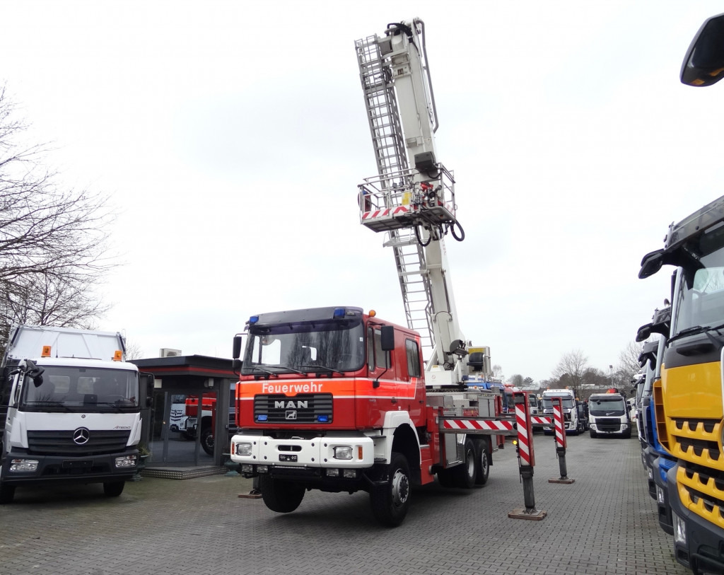 Locação financeira de MAN FE 410 6X6 Feuerwehr Vema Lift 32 Meter MAN FE 410 6X6 Feuerwehr Vema Lift 32 Meter: foto 12