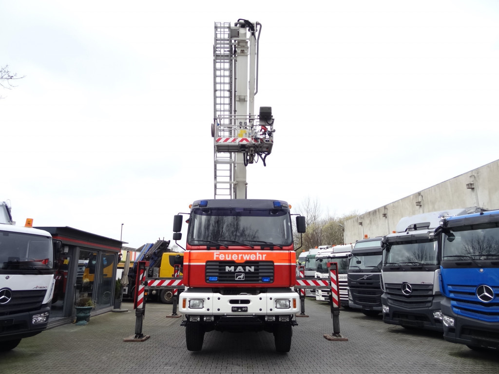 Locação financeira de MAN FE 410 6X6 Feuerwehr Vema Lift 32 Meter MAN FE 410 6X6 Feuerwehr Vema Lift 32 Meter: foto 13