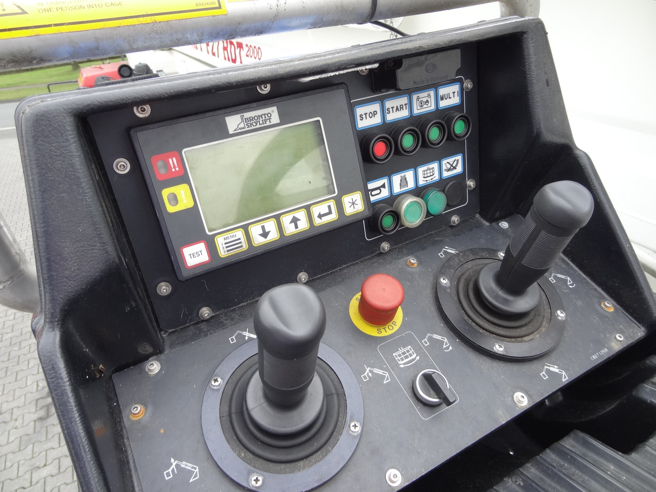 Locação financeira de MAN L2000 18.284 Feuerwehr Bronto Skylift 27 Meter MAN L2000 18.284 Feuerwehr Bronto Skylift 27 Meter: foto 7 Locação financeira de MAN L2000 18.284 Feuerwehr Bronto Skylift 27 Meter MAN L2000 18.284 Feuerwehr Bronto Skylift 27 Meter: foto 7