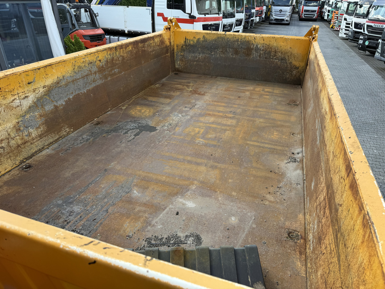 Locação financeira de MAN TGA 26.360 6X2 Kipper Kran Palfinger 15500 MAN TGA 26.360 6X2 Kipper Kran Palfinger 15500: foto 15